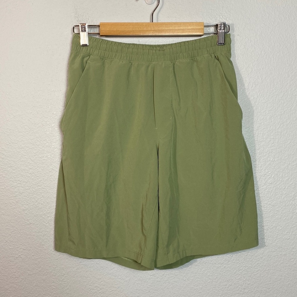Lululemon Men's Pace Breaker Lined Shorts
